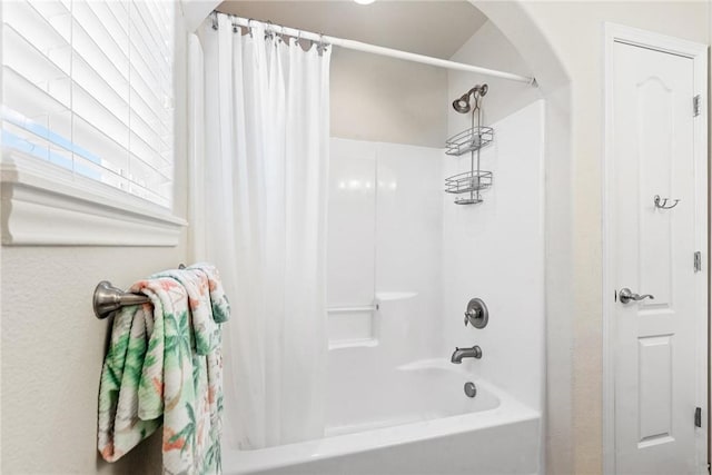full bath featuring shower / tub combo