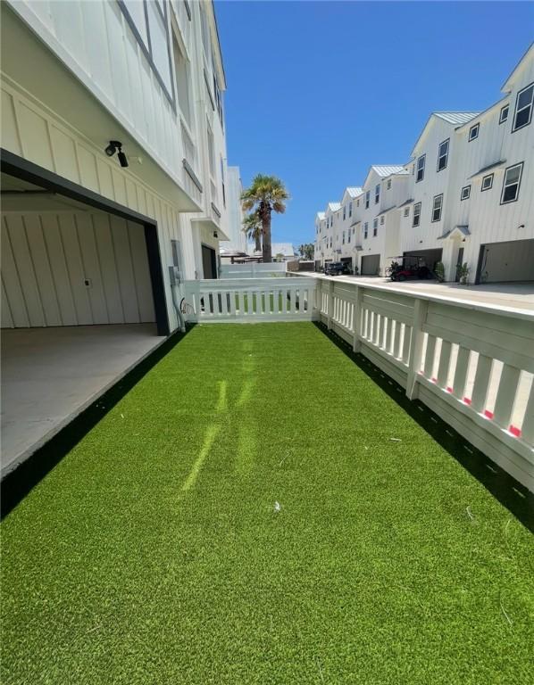 603 E E Ave G, Unit 303, Port Aransas, TX 78373 - photo 4