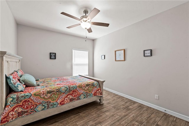 4133 Midlands St, Corpus Christi, TX 78414 - bedroom featuring wood finished floors and a ceiling fan
