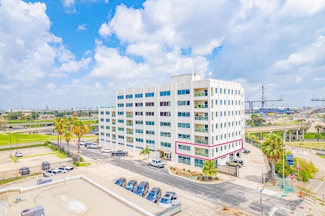 901 N Upper Broadway St Unit 203, Corpus Christi, TX 78401 - view of property with uncovered parking