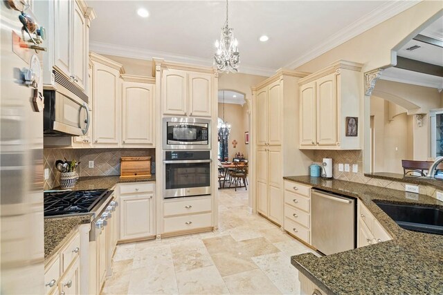 111 Forest Dr, Rockport, TX 78382 - photo 13