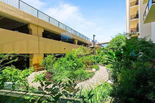 1400 Ocean Dr Unit 904-B, Corpus Christi, TX 78404 - view of yard