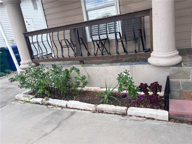 1038 Dorthy Dr, Corpus Christi, TX 78412 - view of covered porch