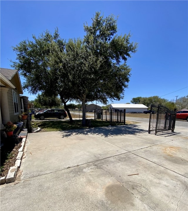 1038 Dorthy Dr, Corpus Christi, TX 78412 - view of yard featuring a gate