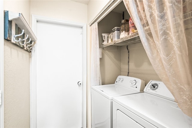 13853 Topsail St, Corpus Christi, TX 78418 - laundry area featuring separate washer and dryer