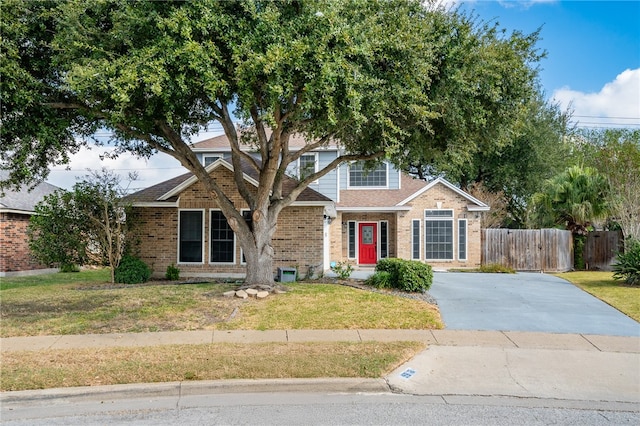 view of front of property with a front lawn