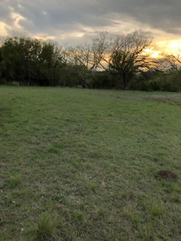 60 Squirrel Bnd, Uvalde, TX 78801