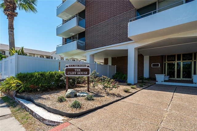 715 S Upper Broadway St Unit 202, Corpus Christi, TX 78401 - view of property