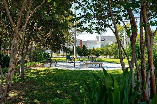 715 S Upper Broadway St Unit 202, Corpus Christi, TX 78401 - view of community with a patio area
