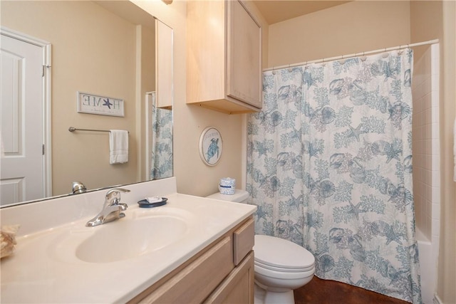 full bathroom featuring vanity, toilet, and shower / bath combo