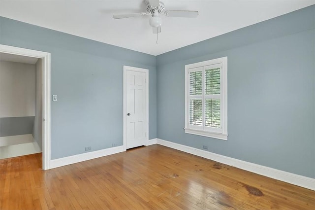 521 Del Mar Blvd, Corpus Christi, TX 78404 - empty room with hardwood / wood-style flooring and ceiling fan