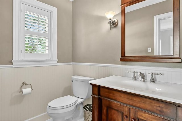521 Del Mar Blvd, Corpus Christi, TX 78404 - bathroom with wainscoting and vanity