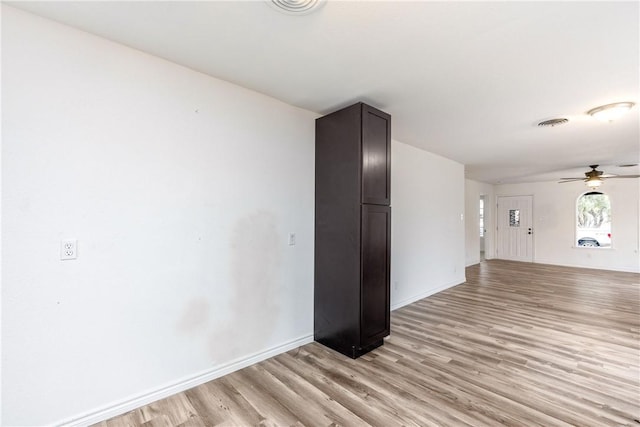 3033 Elgin St, Corpus Christi, TX 78405 - unfurnished room with light wood-style flooring and ceiling fan