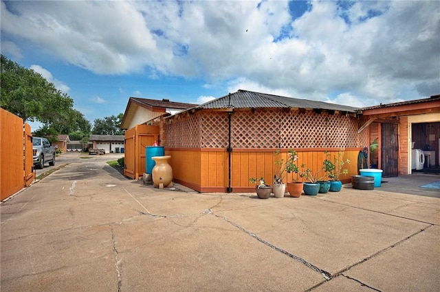 1317 Easthaven Dr, Corpus Christi, TX 78412 - view of patio / terrace featuring washer / clothes dryer