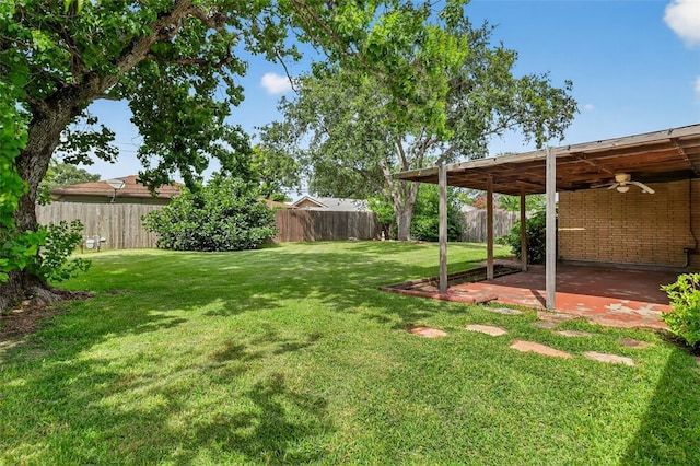 4634 Bonner Dr, Corpus Christi, TX 78411 - fenced backyard featuring ceiling fan and a patio