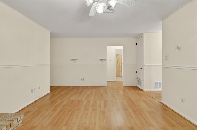4634 Bonner Dr, Corpus Christi, TX 78411 - unfurnished room featuring a ceiling fan and light wood finished floors