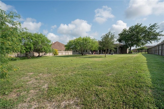 5806 Lago Vista Dr, Corpus Christi, TX 78414 - view of yard
