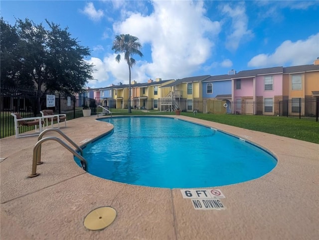 6702 Everhart Rd Unit 104, Corpus Christi, TX 78413 - community pool with a residential view and a patio