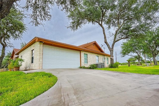 2697 Oak Grove Rd, Beeville, TX 78102 - photo 34