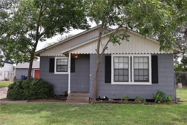 3119 Mcardle, Corpus Christi, TX 78415 - view of bungalow-style house