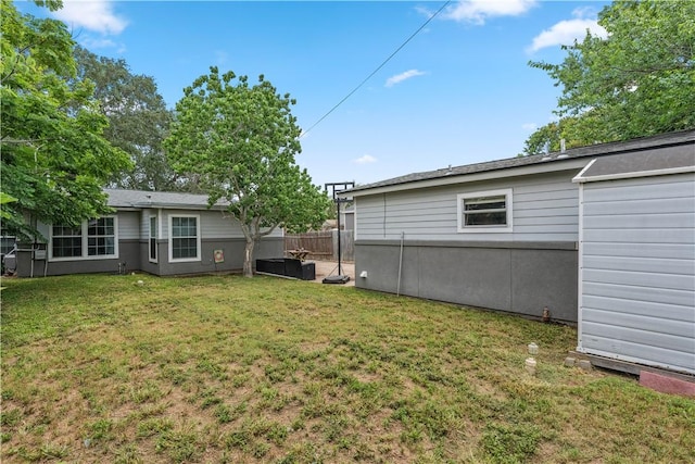 4430 Mistletoe Dr, Corpus Christi, TX 78411 - view of yard