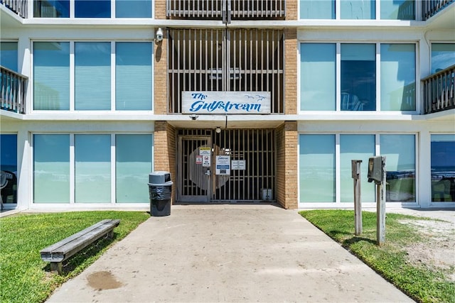 14810 Windward Dr Unit 301, Corpus Christi, TX 78418 - view of building exterior