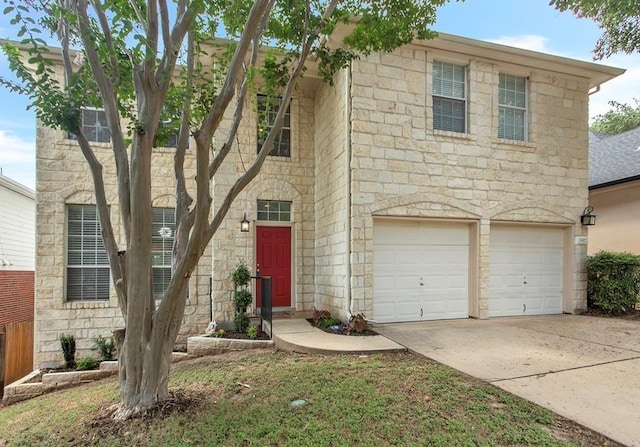 view of front facade featuring a garage