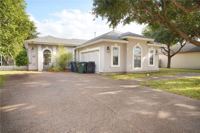 view of front of house featuring a garage