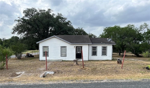 410 Catholic Cemetery Rd, George West, TX 78022 - photo 1
