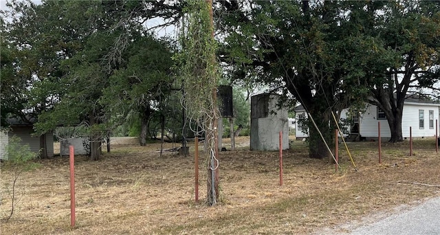 410 Catholic Cemetery Rd, George West, TX 78022 - photo 18