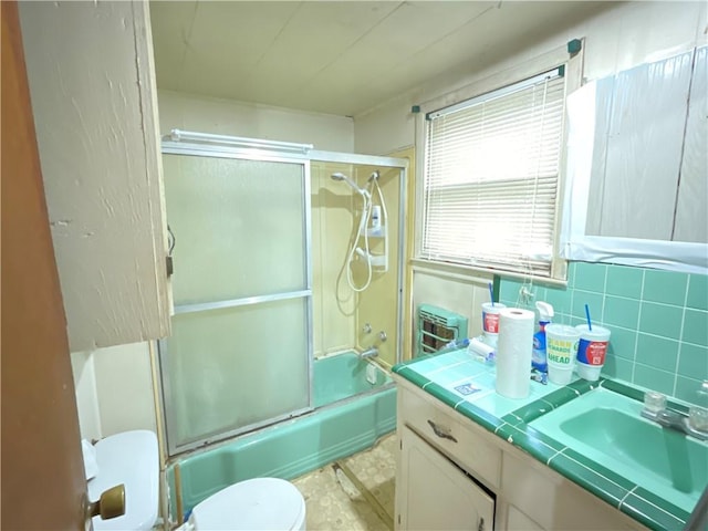 3128 Hackberry Ave, Ingleside, TX 78362 - full bath featuring vanity and enclosed tub / shower combo