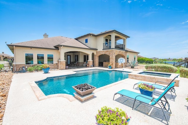 5716 S Oso Pkwy, Corpus Christi, TX 78414 - view of pool featuring an in-ground hot tub and a patio