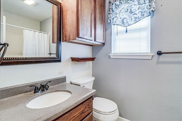 10502 Hemlock Rd, Corpus Christi, TX 78410 - full bathroom with vanity and curtained shower