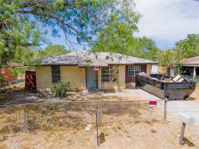 205 Brazos St, George West, TX 78102 - photo 2