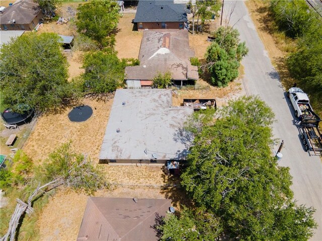 205 Brazos St, George West, TX 78102 - photo 8