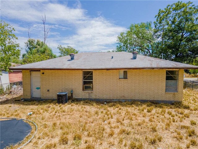 205 Brazos St, George West, TX 78102 - photo 17