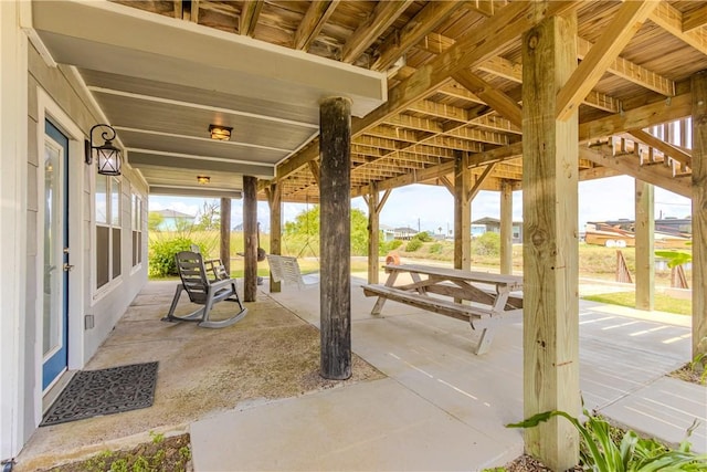 356 E Sagebrush St, Rockport, TX 78382 - view of patio / terrace
