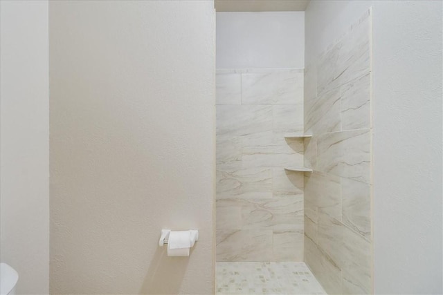 4113 Sierra St, Corpus Christi, TX 78410 - bathroom with a tile shower and toilet