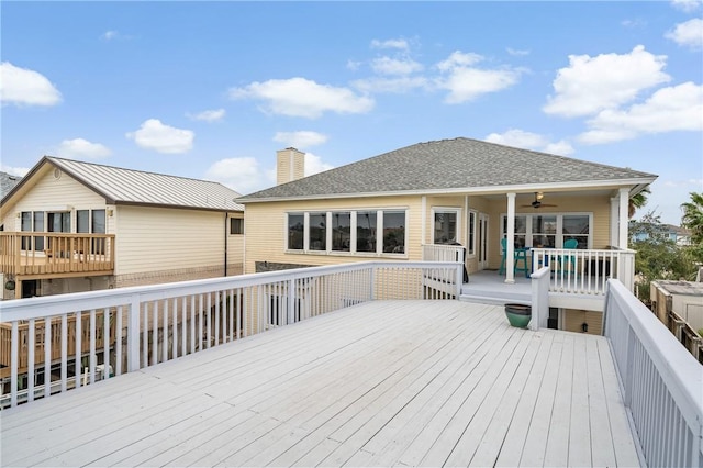 deck with a ceiling fan