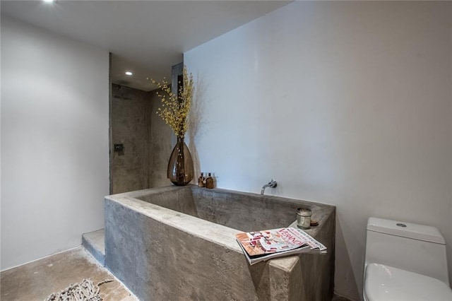 901 N Upper Broadway St Unit 206, Corpus Christi, TX 78401 - full bath with recessed lighting and a tub with marble appearance