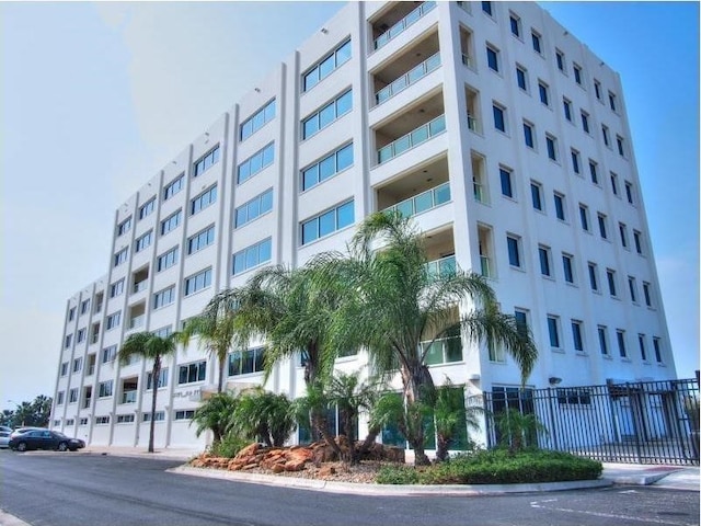 901 N Upper Broadway St Unit 206, Corpus Christi, TX 78401 - view of apartment building / complex