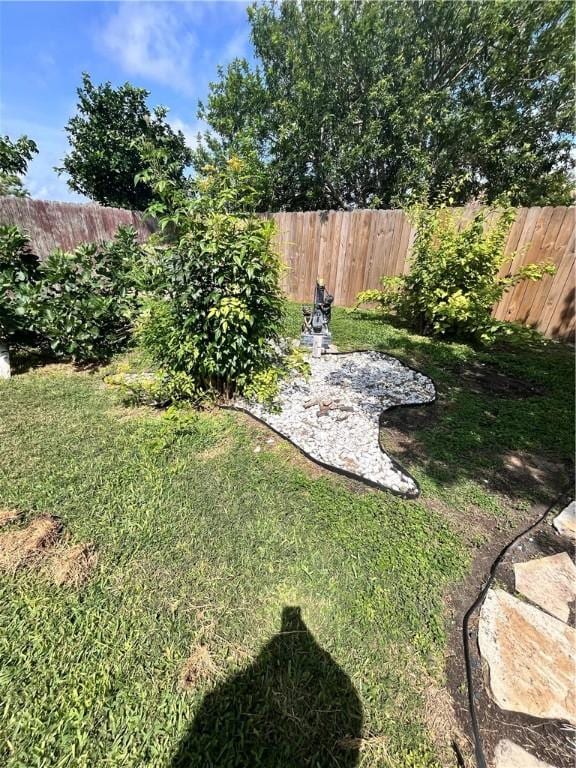 3101 Saskatchewan Dr, Corpus Christi, TX 78414 - view of yard