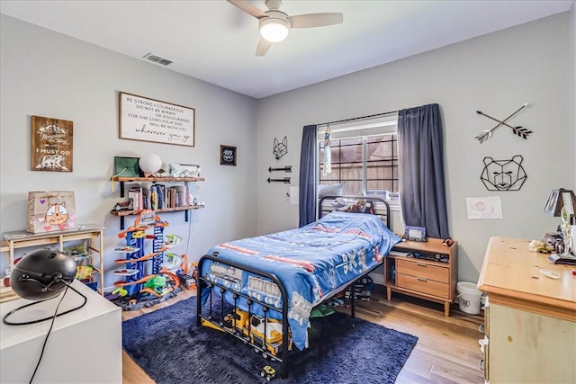6046 Tarafaya Dr, Corpus Christi, TX 78414 - bedroom with light wood-type flooring and a ceiling fan