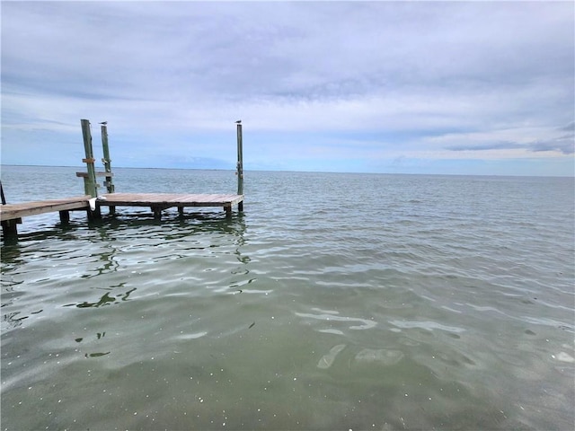 Listing photo 2 for 123 Ocean Dr, Rockport TX 78382