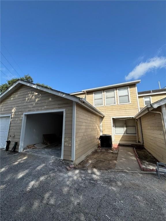 4401 River Valley Dr Unit 503, Corpus Christi, TX 78410 - view of side of home with an outbuilding