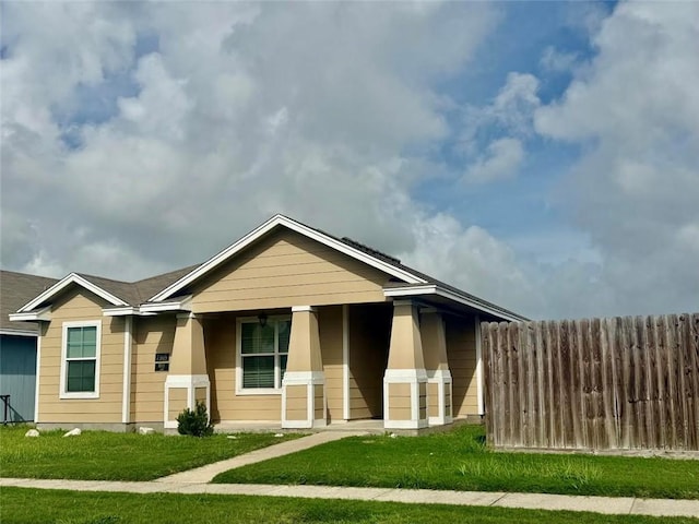 7305 Russ, Corpus Christi, TX 78414 - view of front facade featuring a porch