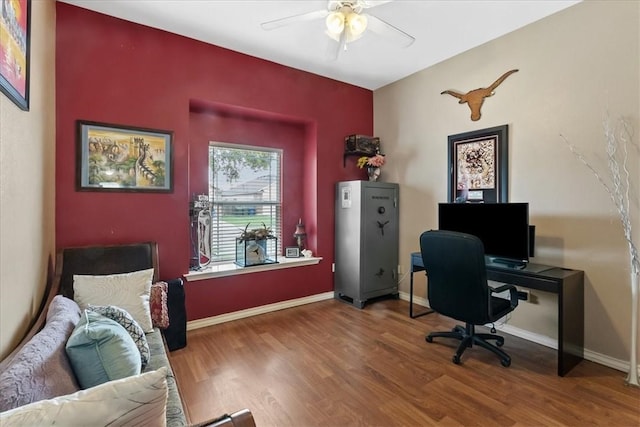 6517 Marblewing Dr, Corpus Christi, TX 78414 - home office with a ceiling fan, wood finished floors, and baseboards