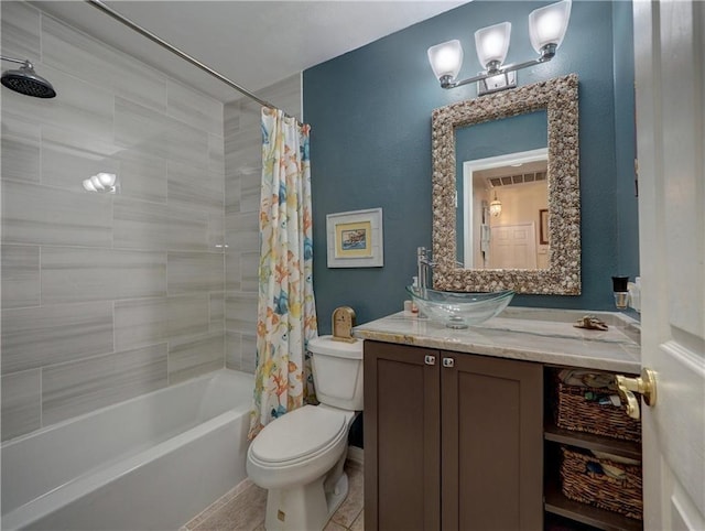 14218 Punta Bonaire Dr, Corpus Christi, TX 78418 - full bathroom with vanity and shower / bath combo with shower curtain