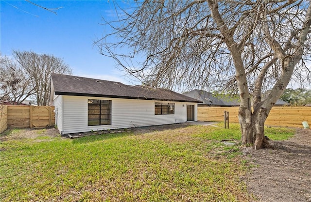 7306 New Brunswick Dr, Corpus Christi, TX 78414 - rear view of house with a shingled roof