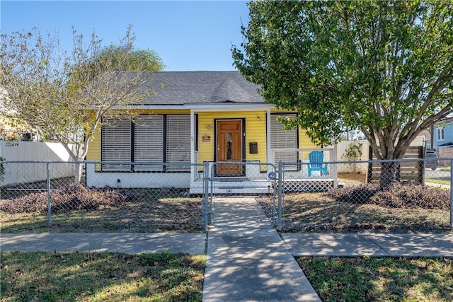 view of front of house featuring a porch